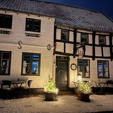 リーベ Restaurant Saelhunden Bed & Breakfast エクステリア 写真