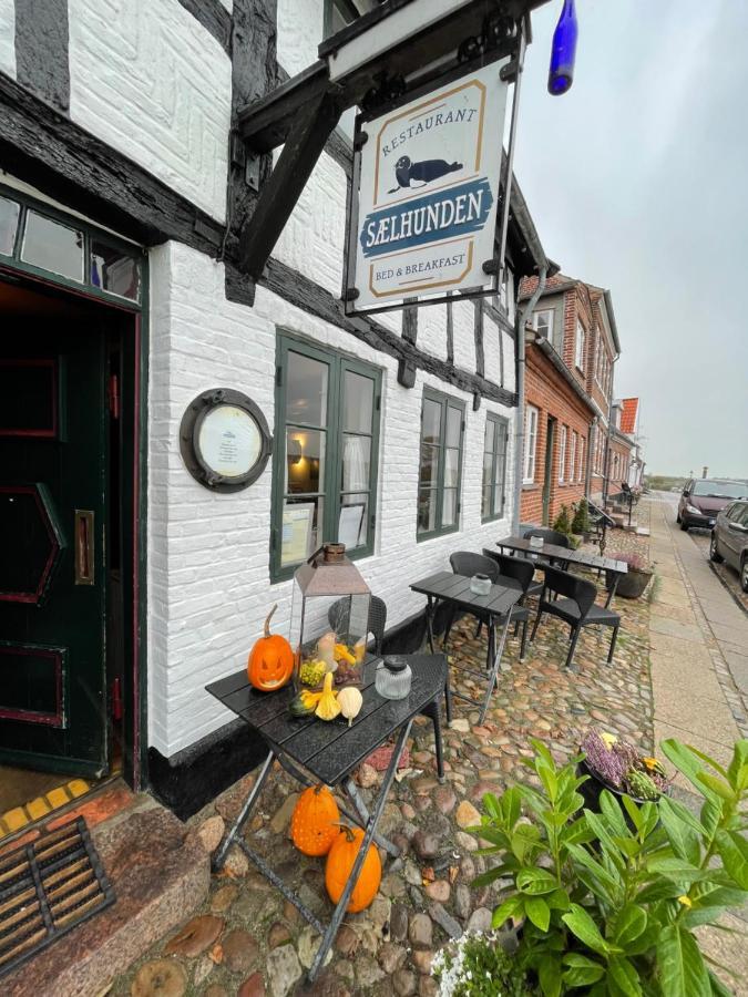 リーベ Restaurant Saelhunden Bed & Breakfast エクステリア 写真